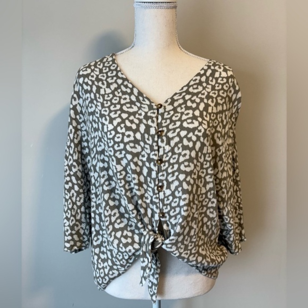 George Green Leopard Print V Neck Blouse Medium
